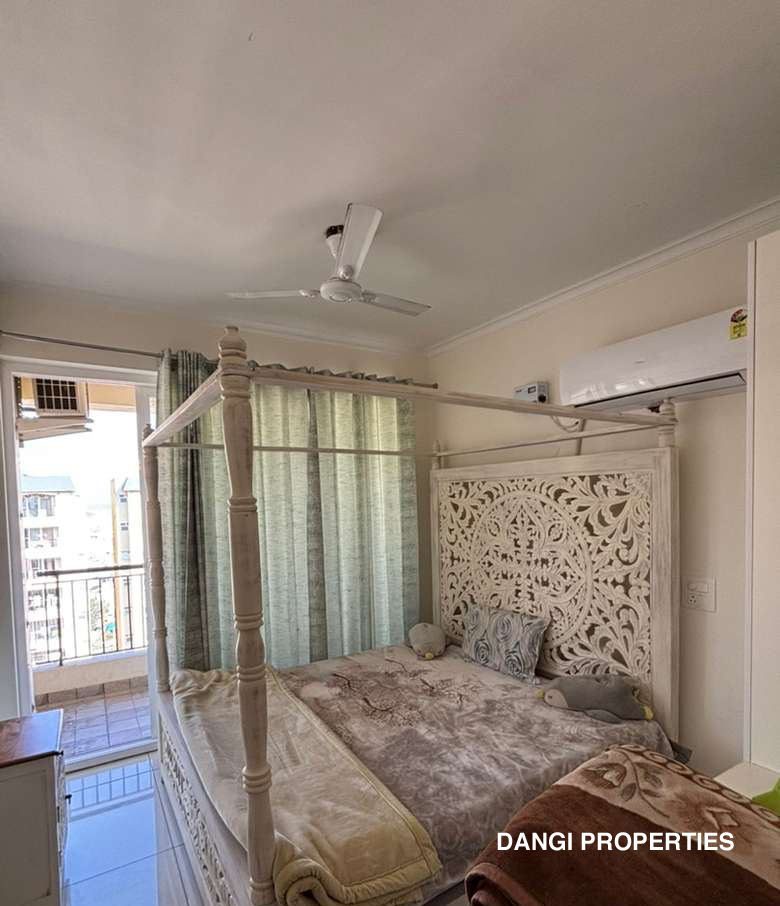 3 Bds – 2 Ba – 1420 ft2